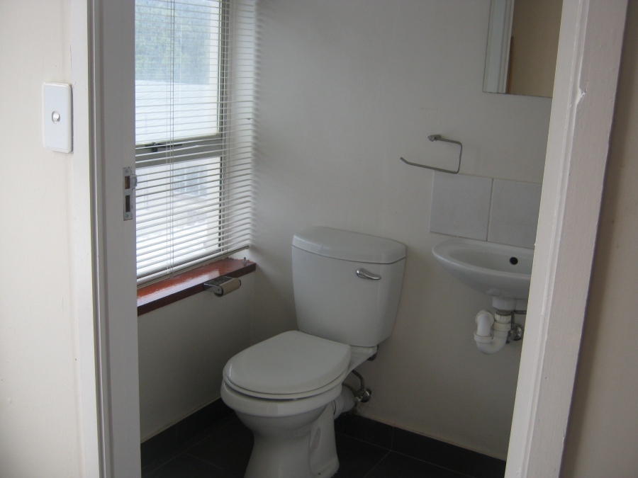 To Let Commercial Property for Rent in Strand Central Western Cape